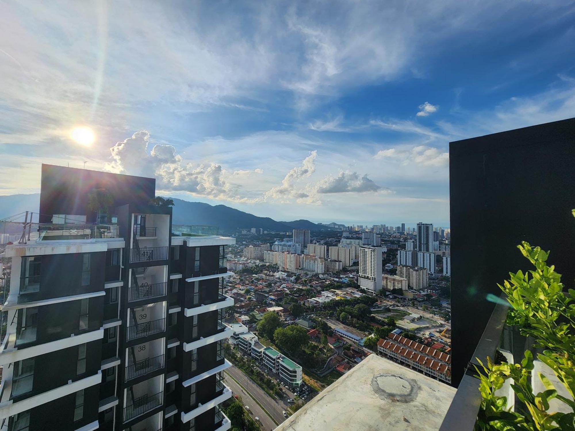 Urban Suites - Penang Jelutong Exterior photo